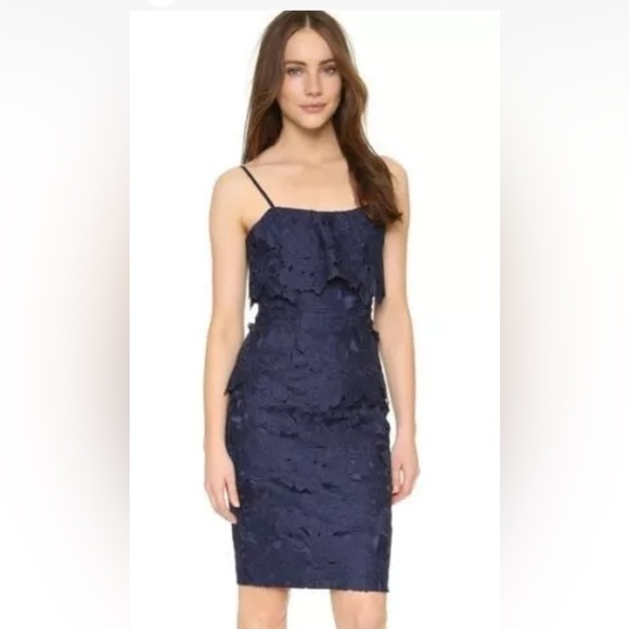 Black Halo Dresses & Skirts - Black Halo Ora floral cut out lace navy blue sheath party mini dress size 2